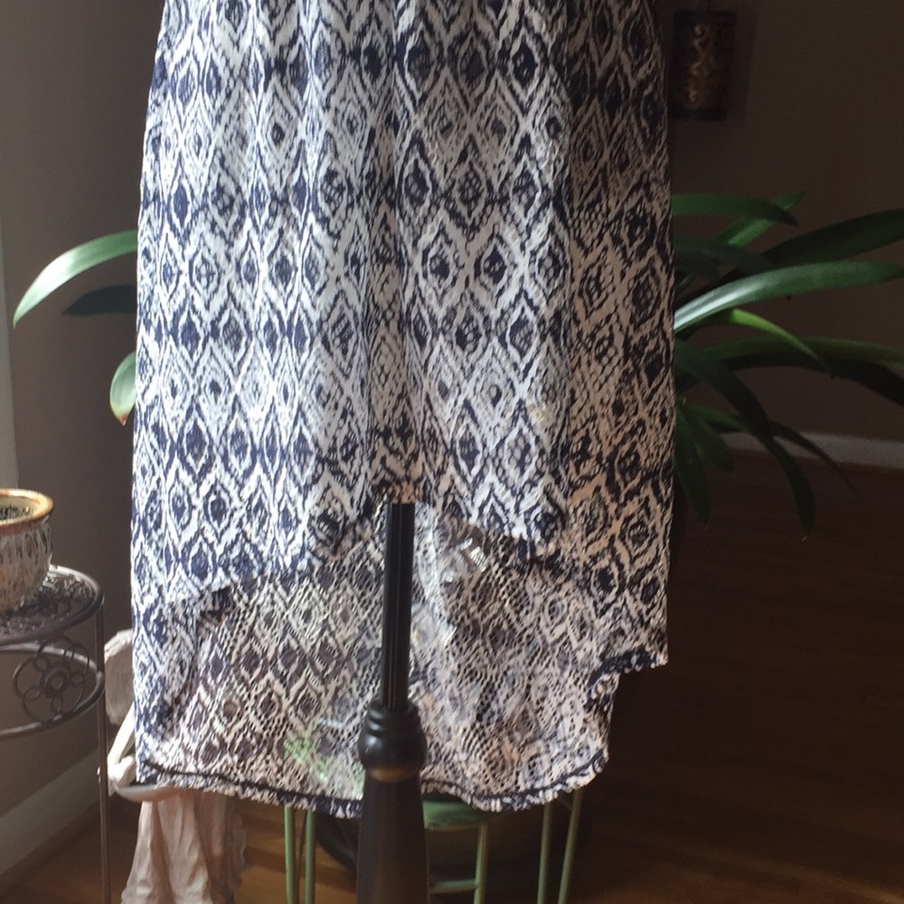Dress - Picture 2 of 5